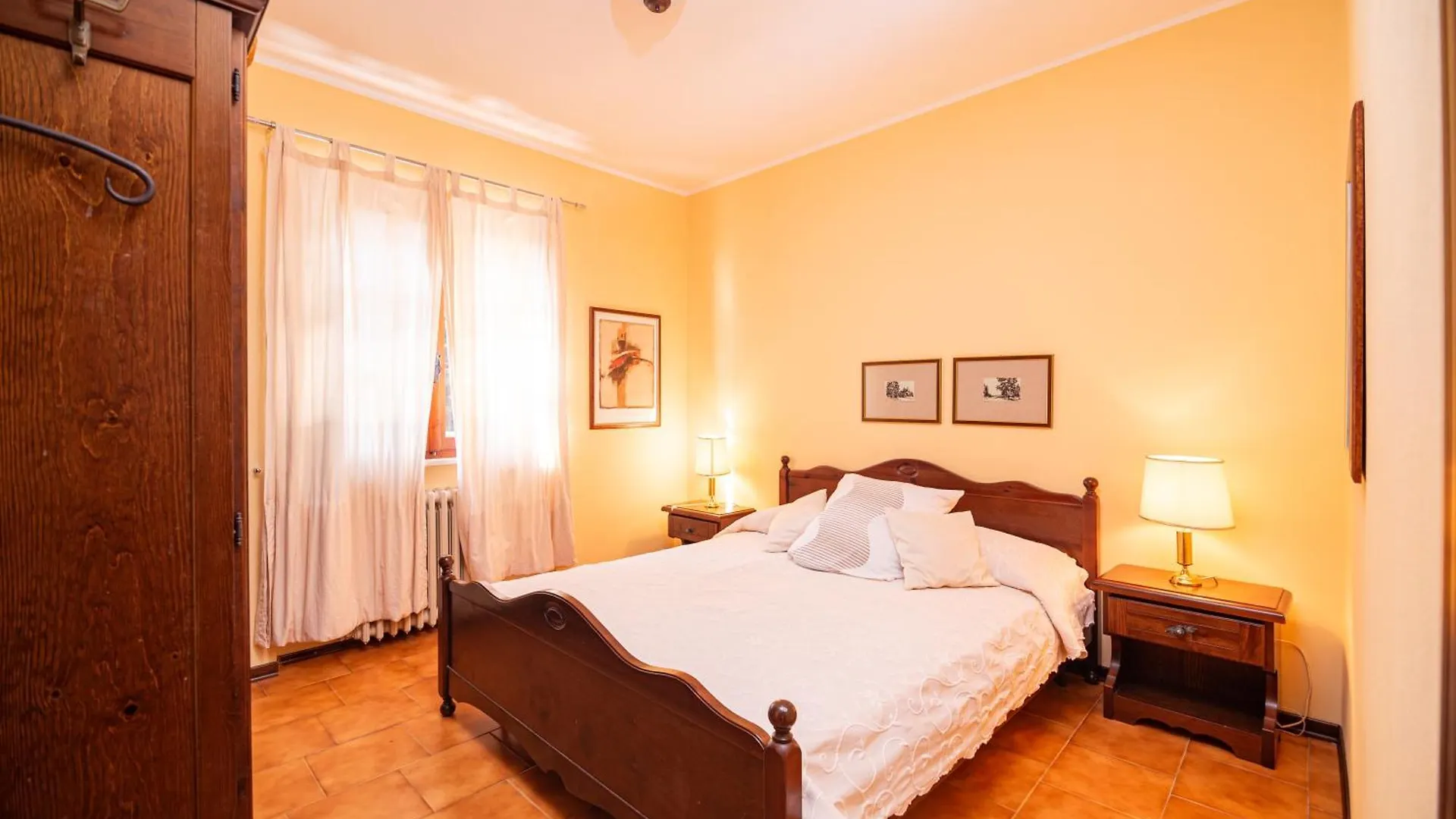 Casa Claudia, A Due Passi Da Lago E Spiaggia Vesta 0*,